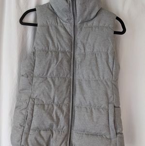 Old Navy Puffer vest